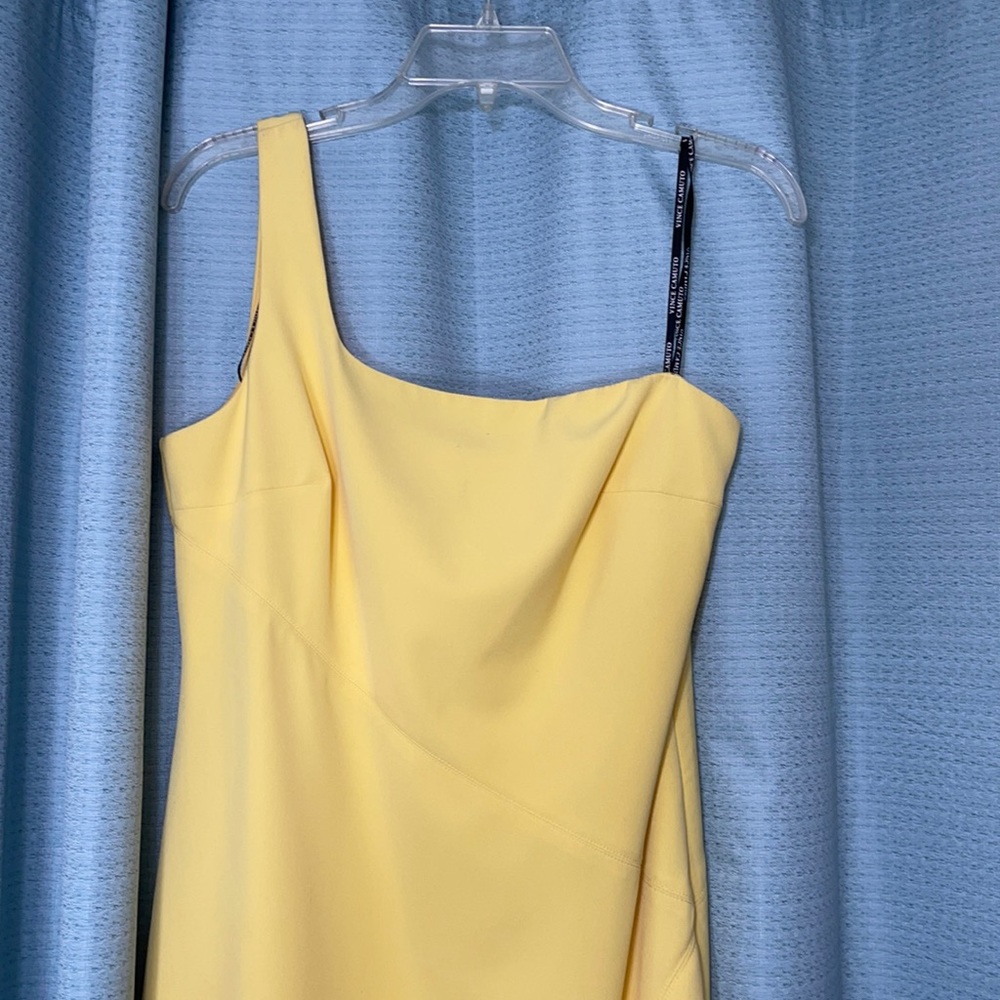 Long Vince Camuto dress. Size: 12